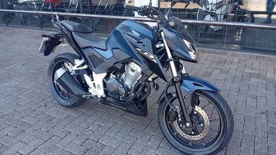 HONDA CB 300F TWISTER ABS HONDA CB 300F TWISTER ABS